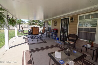 5916 E Manslick Rd, Louisville, KY 40219 - photo 5