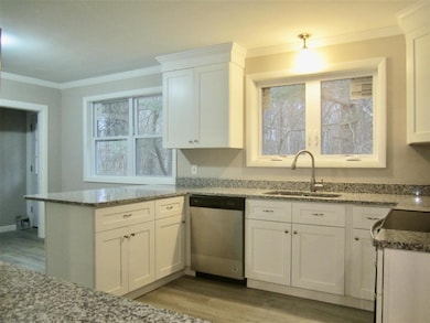 11 Linwood Ave, Salem, NH 03079 - photo 6