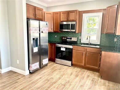 26 Courtland St unit 2R, Middletown, NY 10940 - photo 2