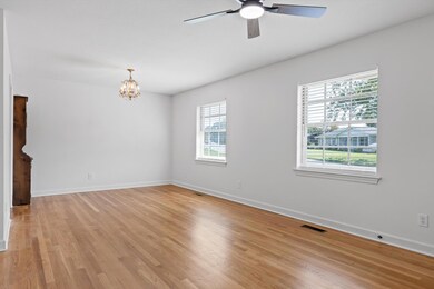 28-Cloverdale Loop-9