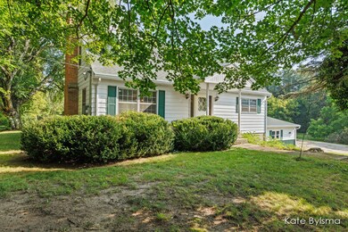15 92nd St. SE