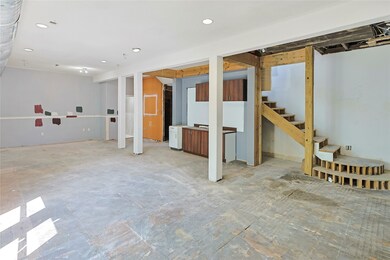 2025 Avenue N 1 2, Galveston, TX 77550 - photo 6