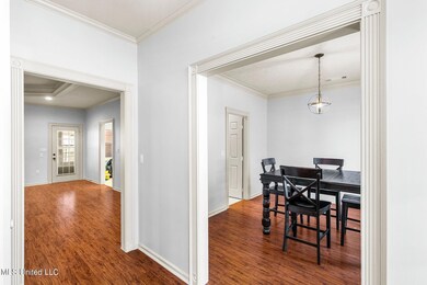 Foyer to Dining