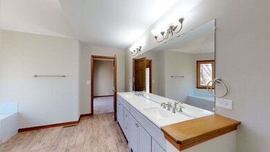 441 Fairway View Dr, Algonquin, IL 60102 - photo 7