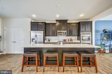 3104 Belair Gate Ln, Landover, MD 20785 - photo 4