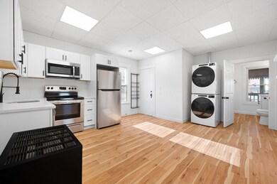 75 Gage St unit 3, Worcester, MA 01605 - photo 3