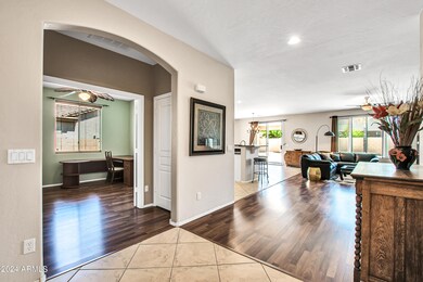 1603 E Ebony Pl-14