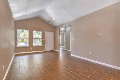 3104 Lelia St unit 1, Houston, TX 77026 - photo 5