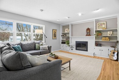 5026 Clear Spring Dr, Minnetonka, MN 55345 - photo 4