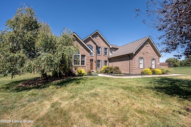 6038 Pebble Creek Dr, Floyds Knobs, IN 47119 - photo 2