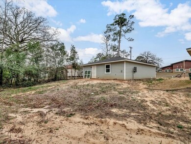 718 N Sanders St, Nacogdoches, TX 75964 - photo 7