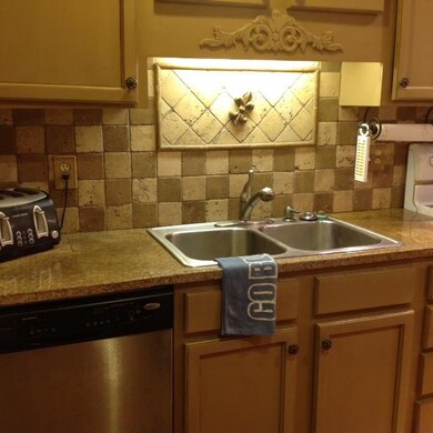 Check Out the Backsplash!!