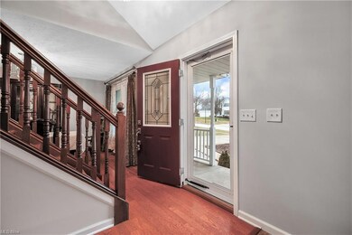 Vaulted entry from front porch