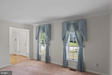 8203 Mike Shapiro Dr, Clinton, MD 20735 - photo 6