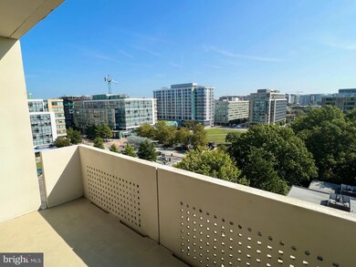 Tiber Island unit N-806, Washington, DC 20024 - photo 7