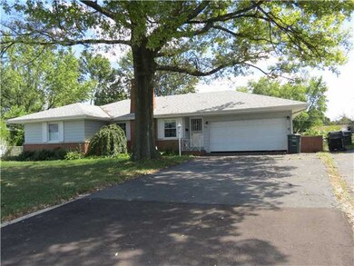 986 Miriam Dr E, Columbus, OH 43204 - photo 2