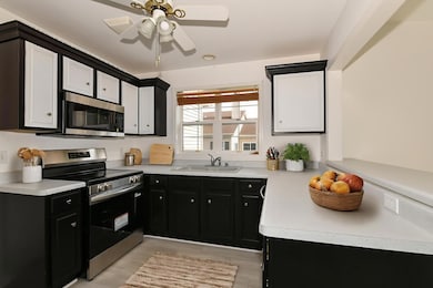 5228 S Hidden Dr unit 5228, Milwaukee, WI 53221 - photo 7