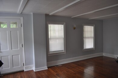 209 W Catherine St, Milford, PA 18337 - photo 2