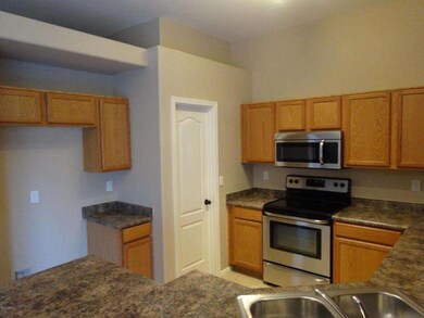kitchen pic2