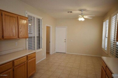 Kitchen/Breakfast Area