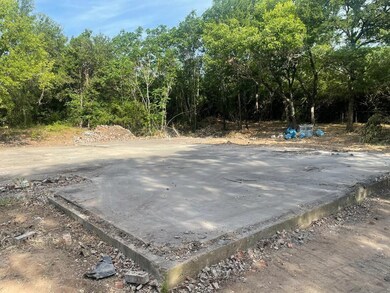 1905 Reynolds Dr, Azle, TX 76020 - photo 7