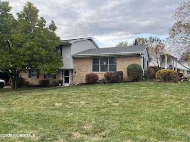 4784 Santa Maria Dr, Toledo, OH 43614 - photo 2