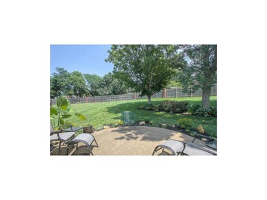 8511 Hauser Ct, Lenexa, KS 66215 - photo 3