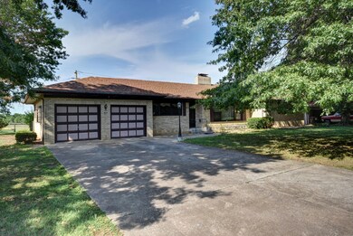 815 W Pleasant-4
