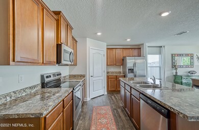 12060 Shore Rush Trail, Jacksonville, FL 32218 - photo 4