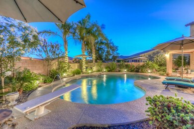 DIVING POOL