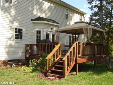 Yard/Garden - Deck!!