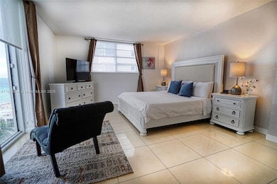 4001 S Ocean Dr unit 10R, Hollywood, FL 33019 - photo 7