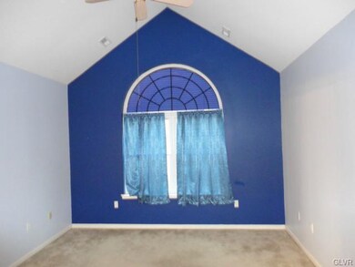 4867 Derby Ln unit 38B, Macungie, PA 18062 - photo 6