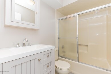 Full Bathroom off Bedroom 2