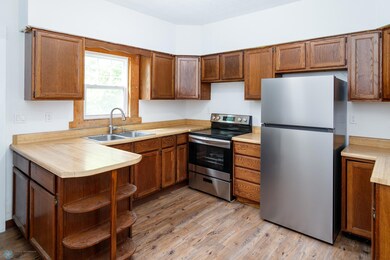 1018 9th St N, Fargo, ND 58102 - photo 6