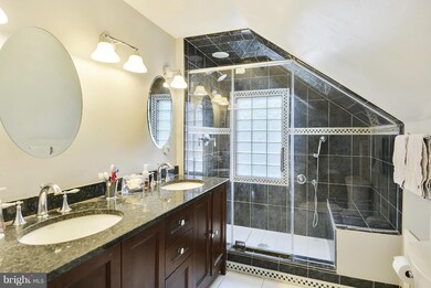 6236 29th St N, Arlington, VA 22207 - photo 3