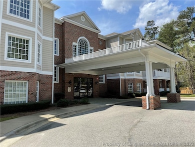 324 Glenburney Dr unit 101, Fayetteville, NC 28303 - photo 2