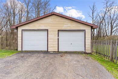413 S Shenango St, Mercer, PA 16137 - photo 4
