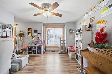 208 13th St SW, Altoona, IA 50009 - photo 5