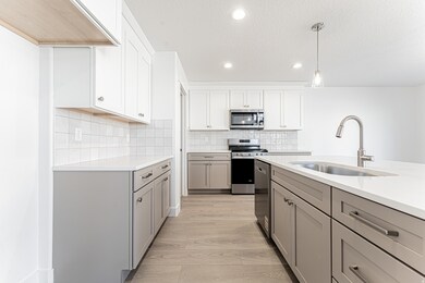 1029 N 3620 W unit 267, Lehi, UT 84043 - photo 4