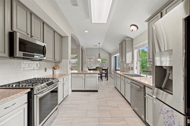 8202 Morning Dawn Dr, Houston, TX 77095 - photo 5