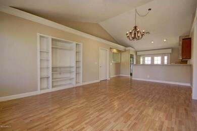 1006 S Surfside Dr, Gilbert, AZ 85233 - photo 3