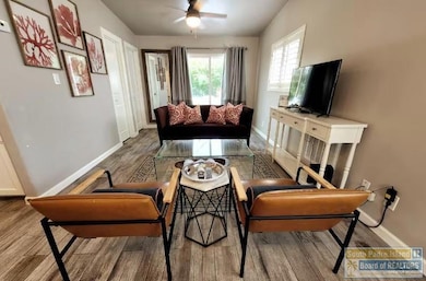 102 E Tarpon St, South Padre Island, TX 78597 - photo 3