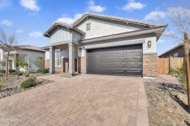 3-web-or-mls-167th Lane-03