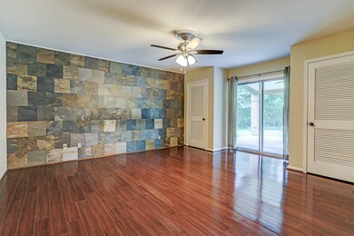 12011 Homewood Ln, Houston, TX 77024 - photo 5