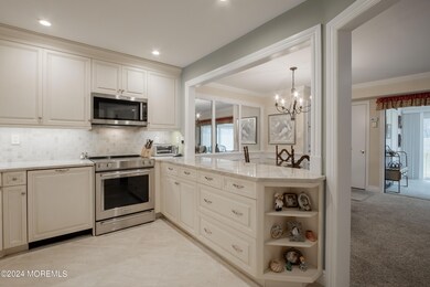 12 Western Reach unit 146G, Red Bank, NJ 07701 - photo 6