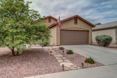 Great Curb Appeal !
