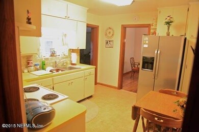 6304 Solandra Dr, Jacksonville, FL 32210 - photo 3