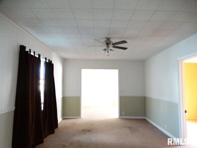 2912 Hobson Ave, Davenport, IA 52802 - photo 7