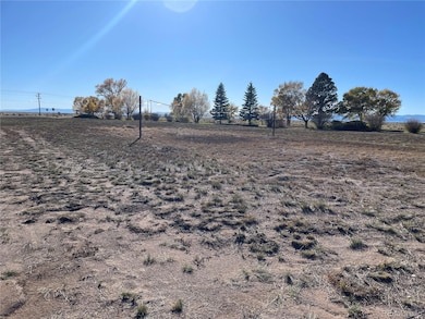 Casita Park common area with volleyball net
